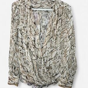 DKNY Women Long Sleeve Blouse  L  Snakeskin Pattern